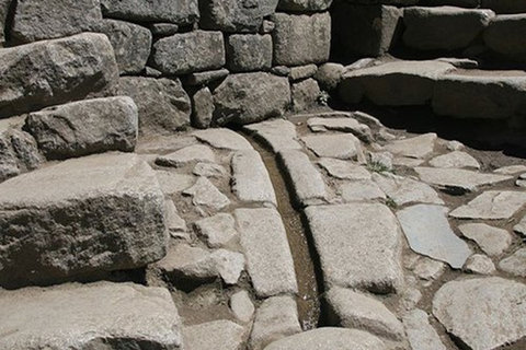 древний канализационный канал